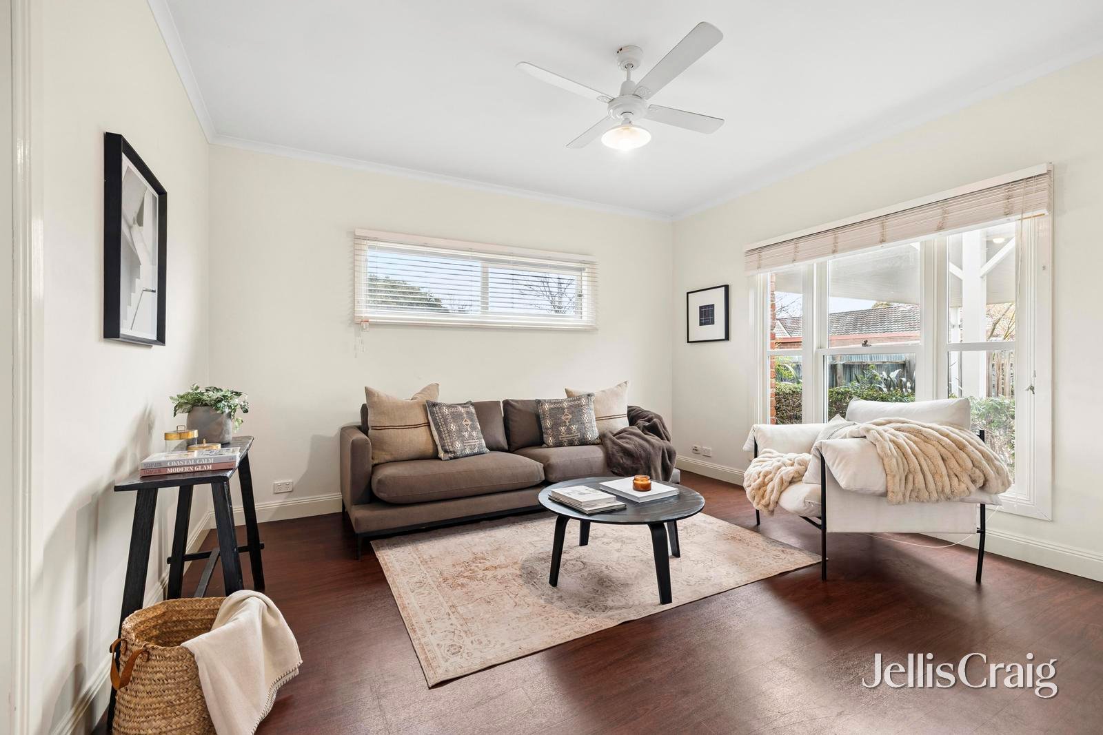2/7-9 Simpson Street, Kyneton image 2