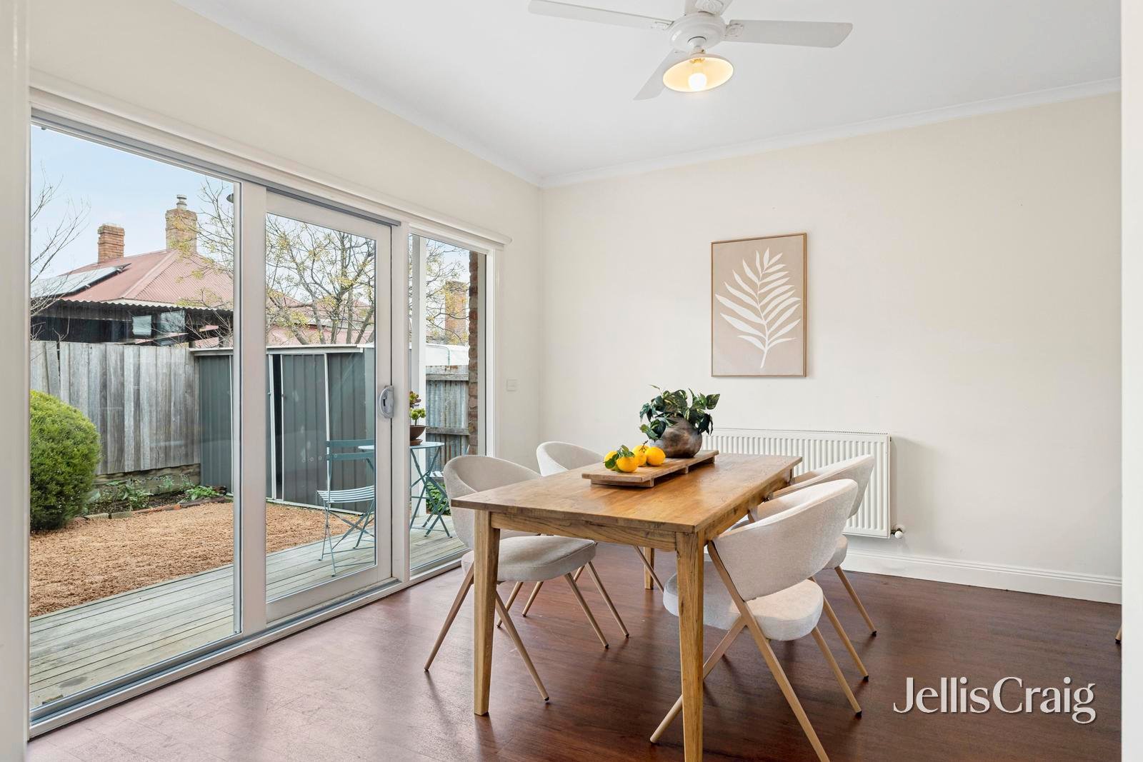 2/7-9 Simpson Street, Kyneton image 9