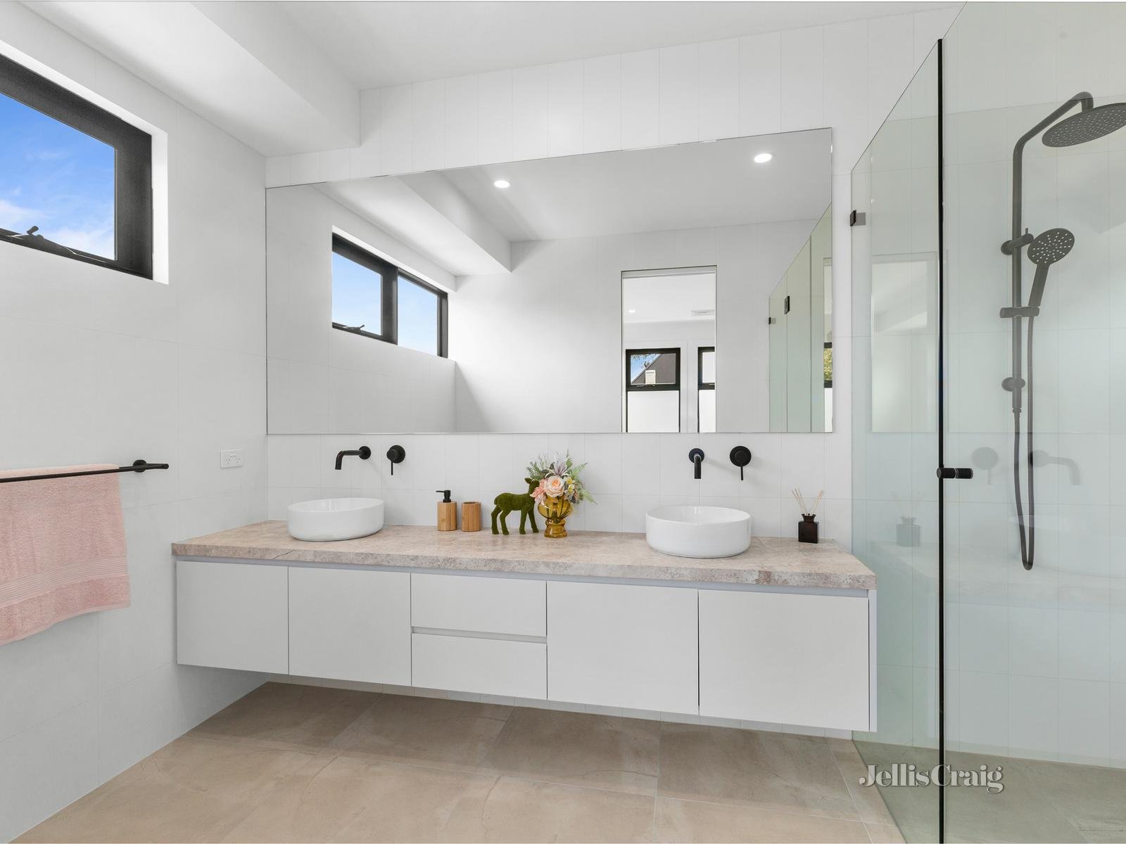 2/7 Allambee Avenue, Camberwell image 8