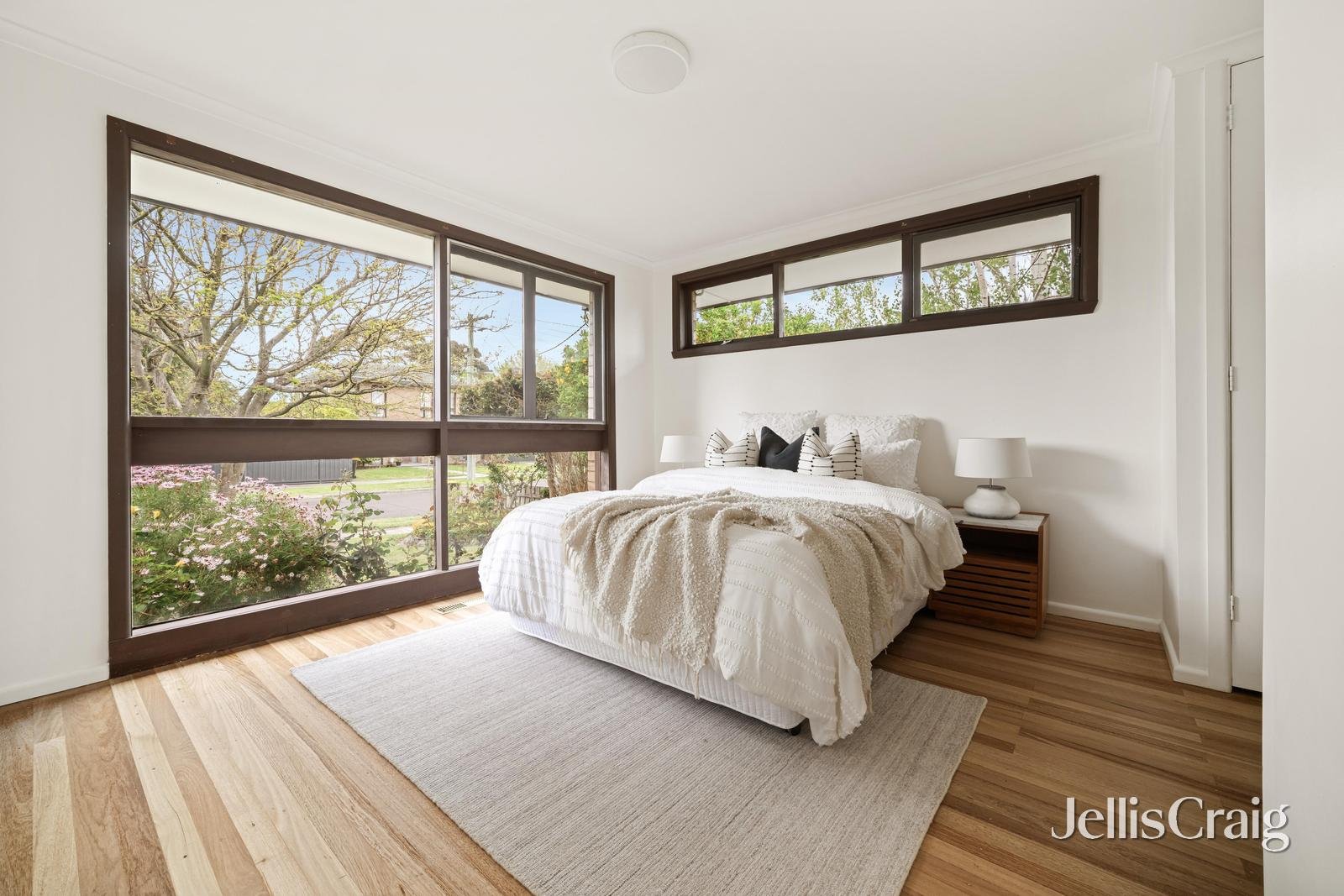 27 Allnutt Parade, Cheltenham image 8