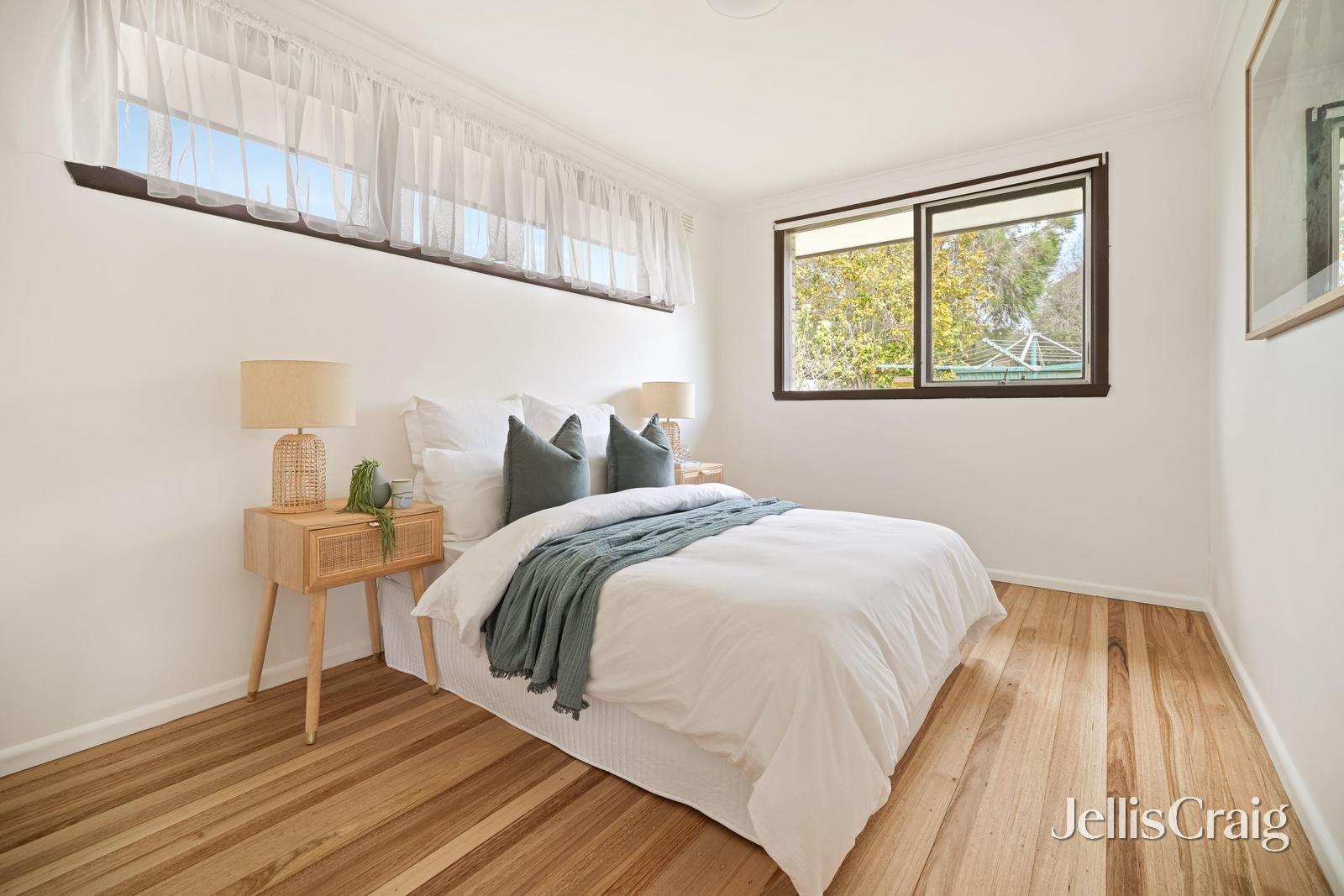 27 Allnutt Parade, Cheltenham image 10