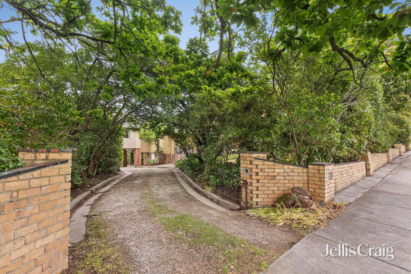 27 Alto Avenue, Croydon image 3