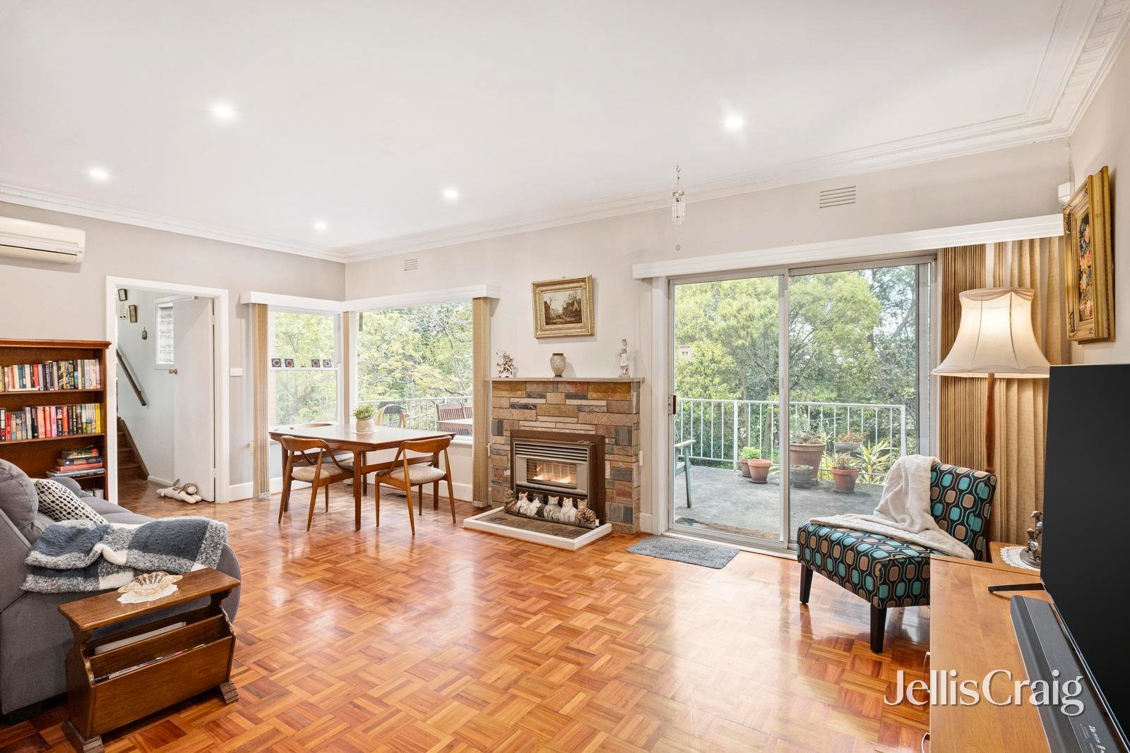 27 Alto Avenue, Croydon image 5