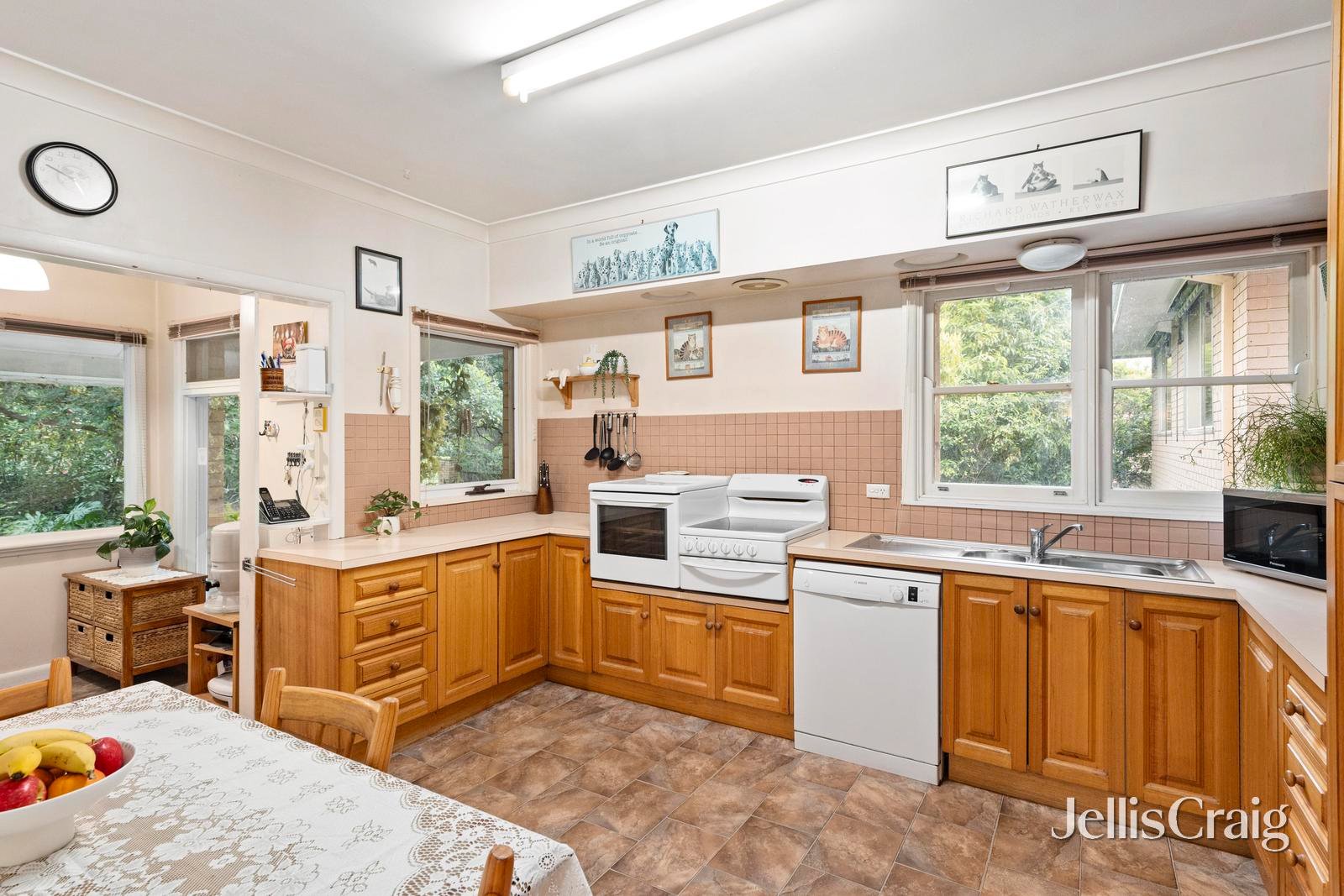 27 Alto Avenue, Croydon image 6