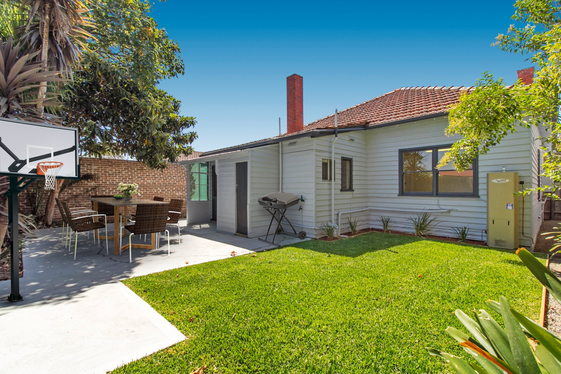 27 Ames Avenue, Carnegie image 5