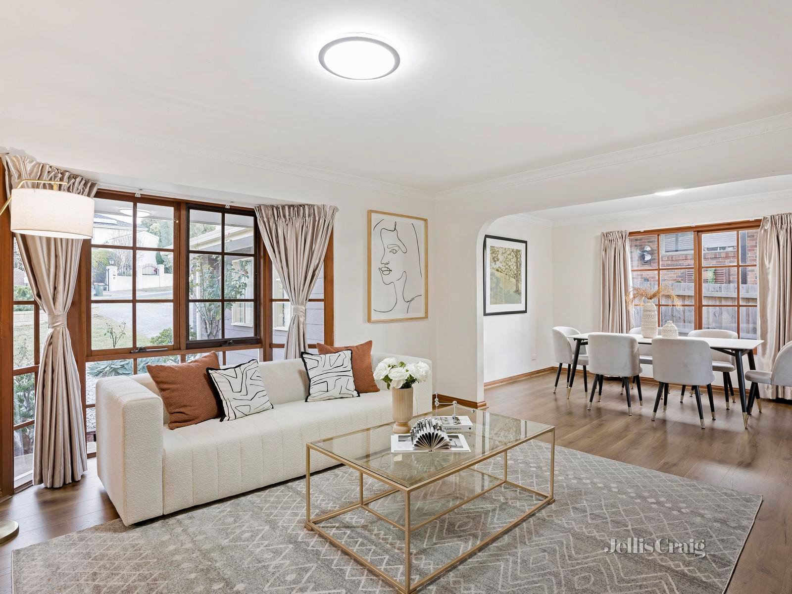27 Ashton Rise, Doncaster East image 2