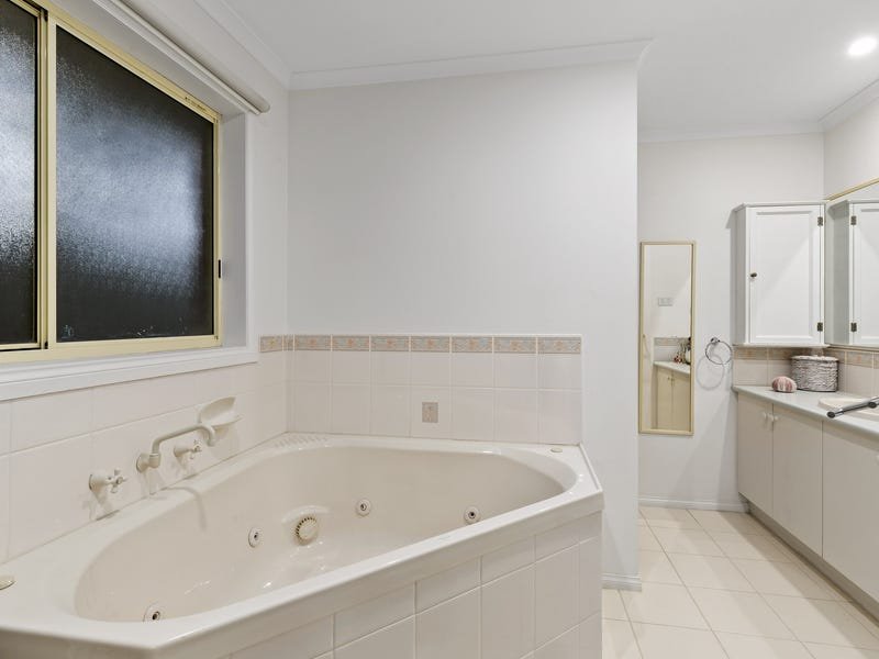 Property Gallery Thumbnail 8