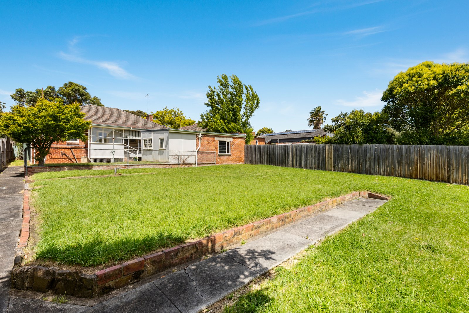 Property Gallery Thumbnail 13