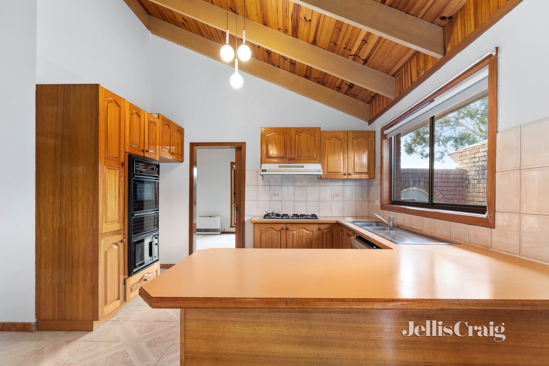 27 Azalea Avenue, Mill Park image 5