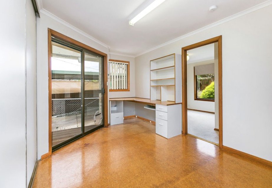 27 Bales Street, Mount Waverley image 3