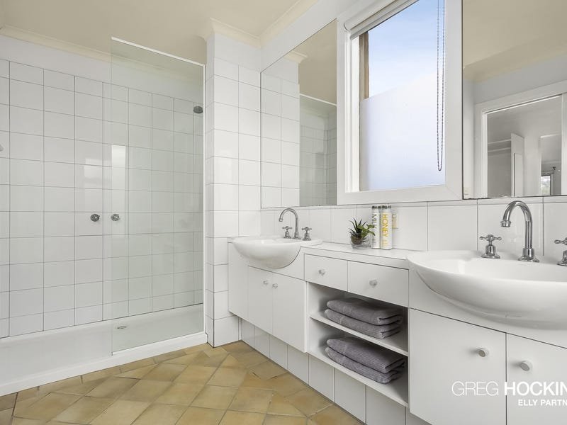 27 Bates Drive, Williamstown image 8