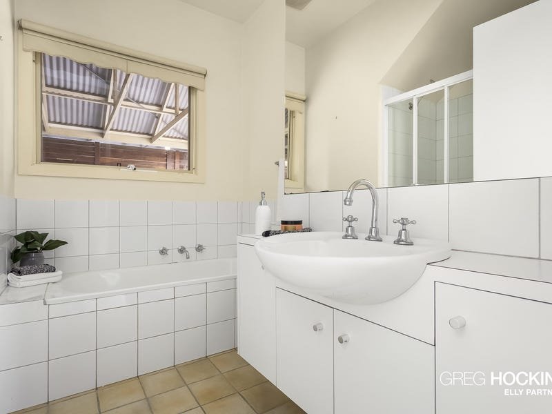 27 Bates Drive, Williamstown image 10