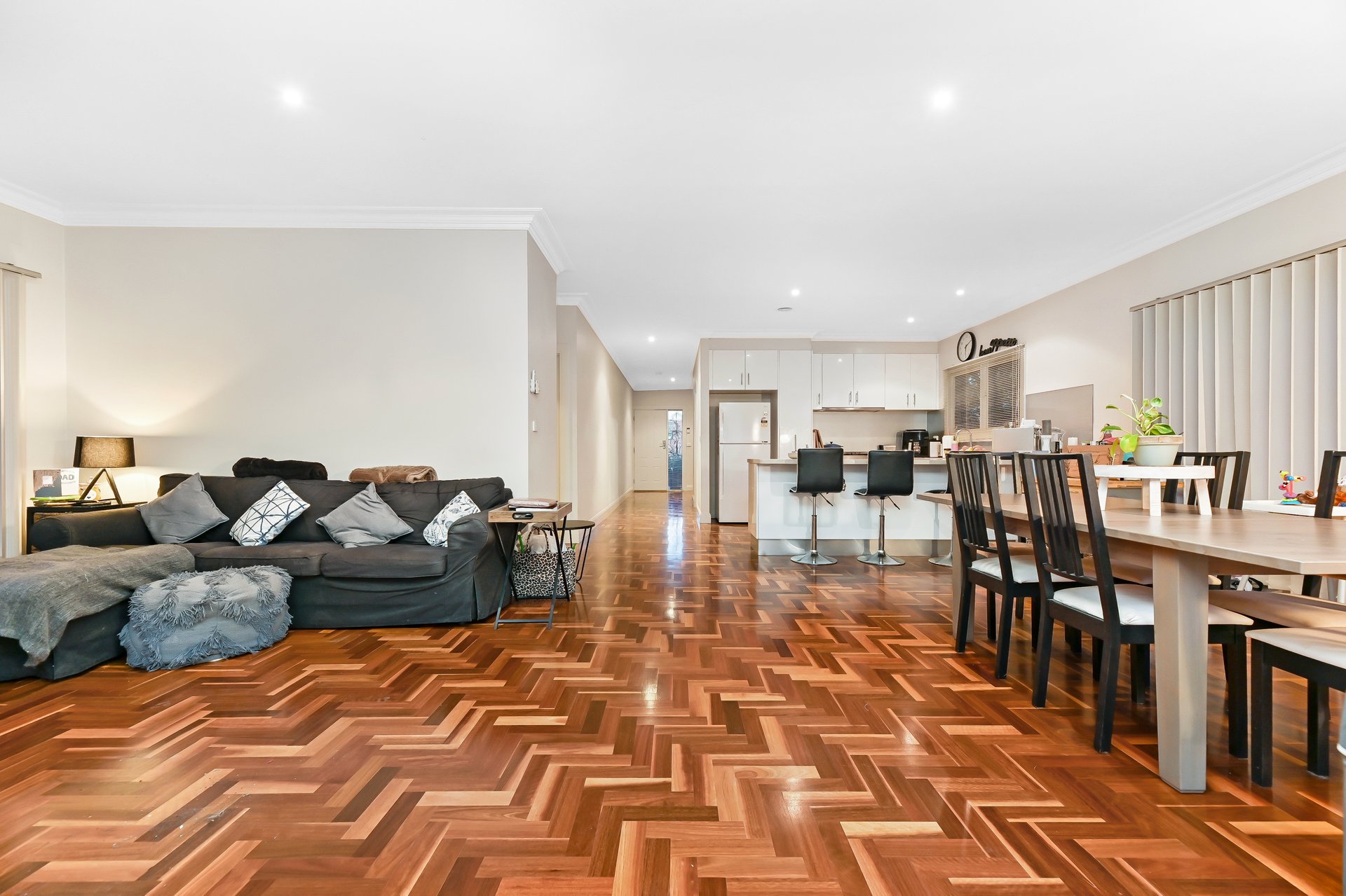 2/7 Belmont Road, Glen Waverley image 5