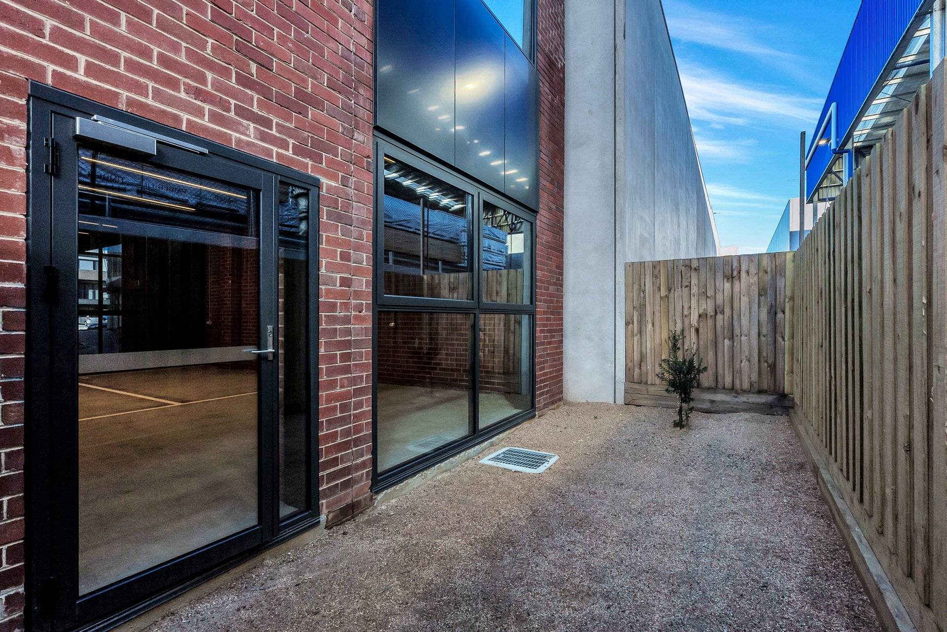 27 Belrose Avenue CHELTENHAM