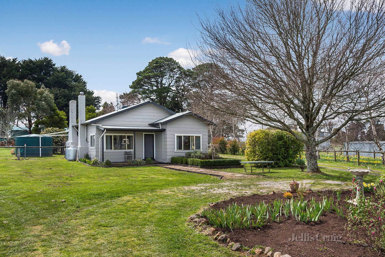 27 Bergs Lane, Trentham
- Print Image 1