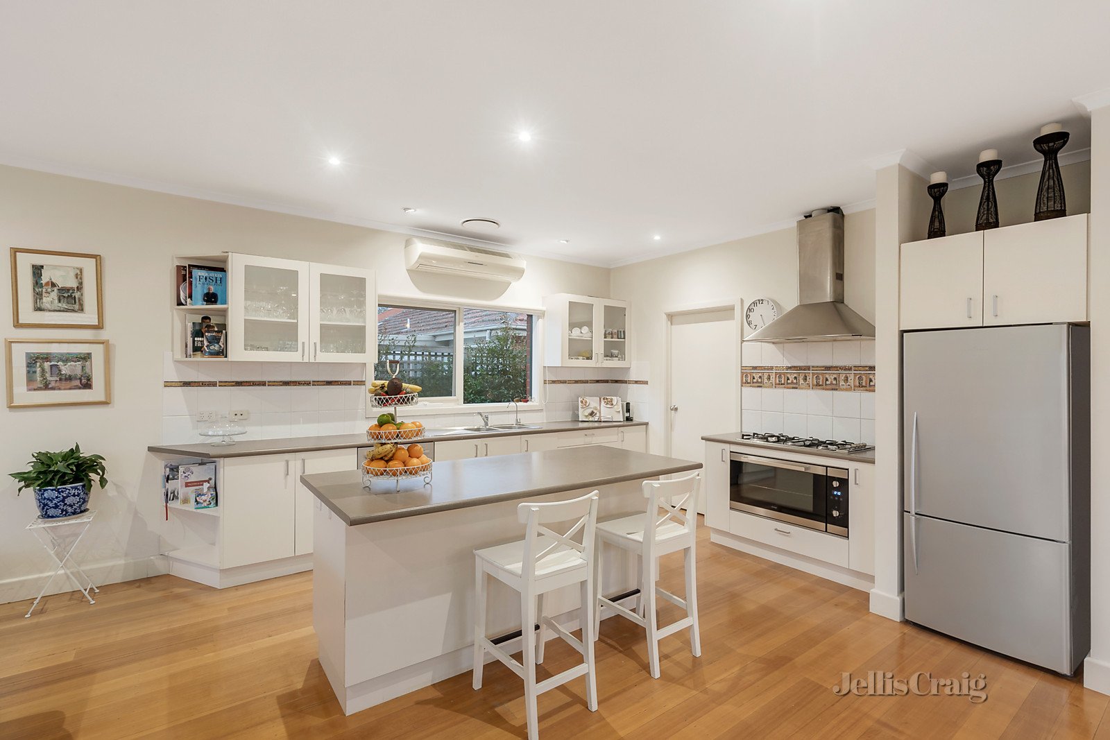 27 Birdwood Street, Box Hill South image 7