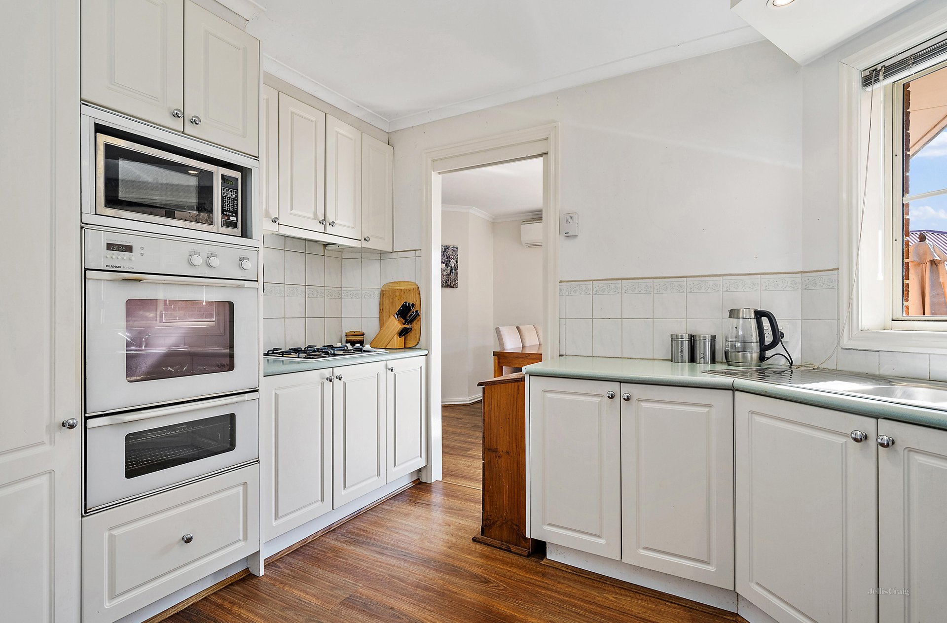 27 Blue Ridge Drive, Mooroolbark image 4