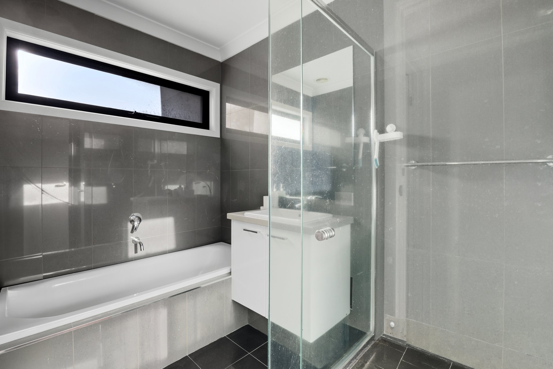 2/7 Bogong Court, Forest&nbsp;Hill image 6