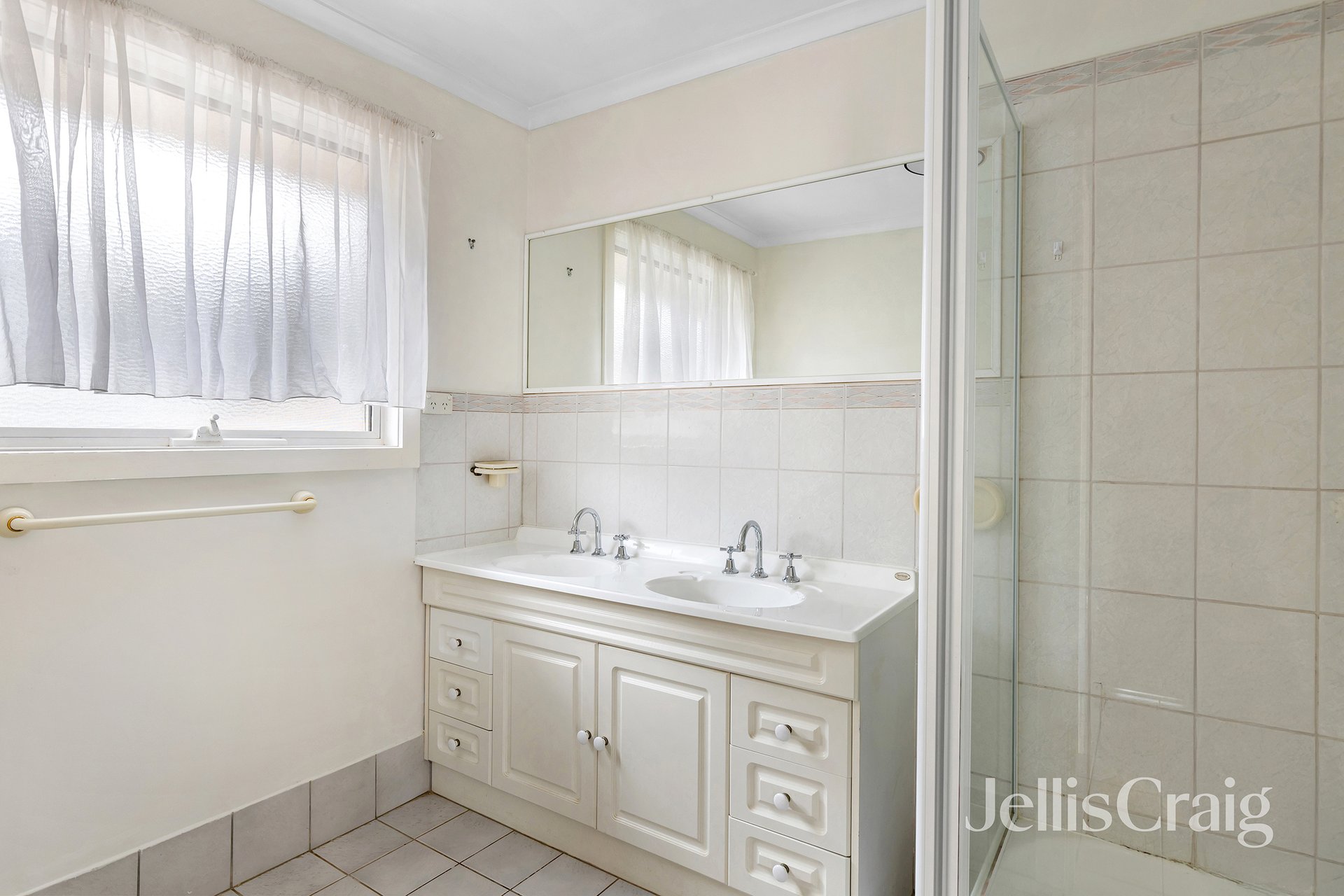 27 Booyan Crescent, Greensborough image 12