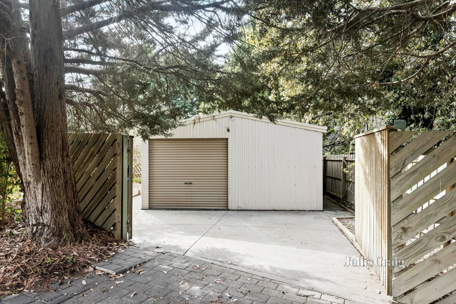 27 Branch Road, Bayswater North image 2