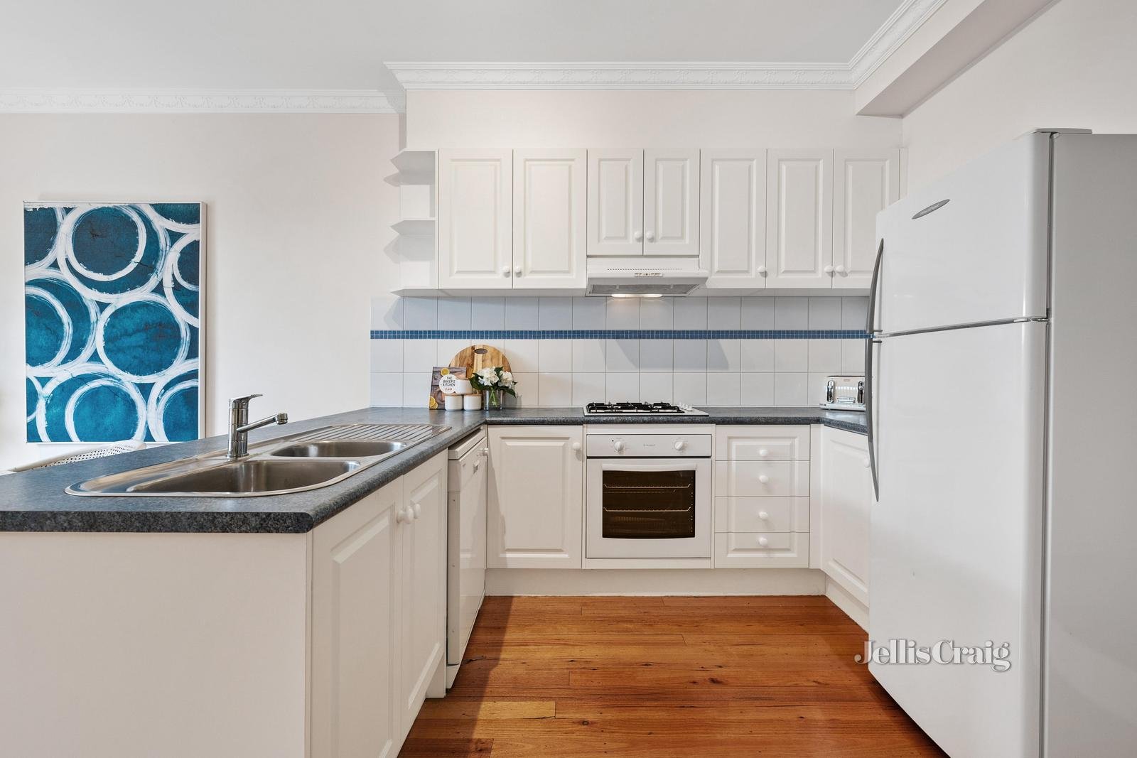 27 Brazeel Street, Blackburn South image 5
