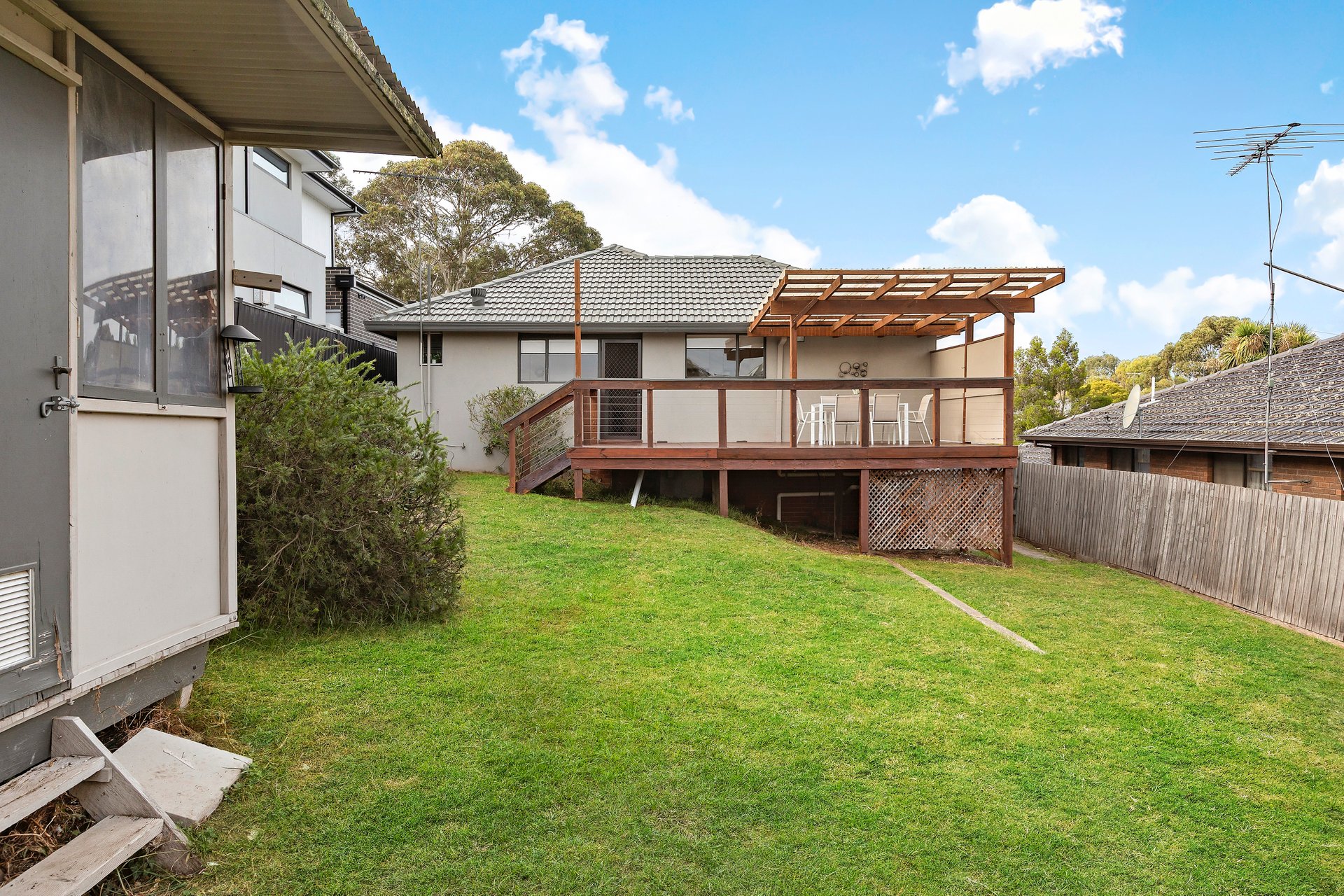 27 Brentwood Drive, Avondale Heights image 1