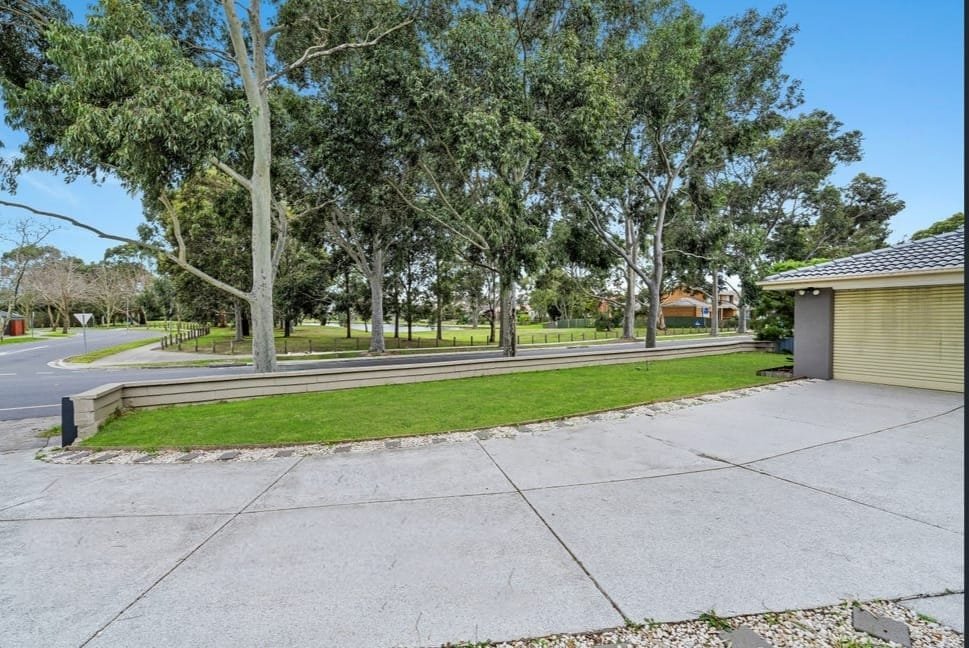 27 Bridgewater Way, Rowville image 21