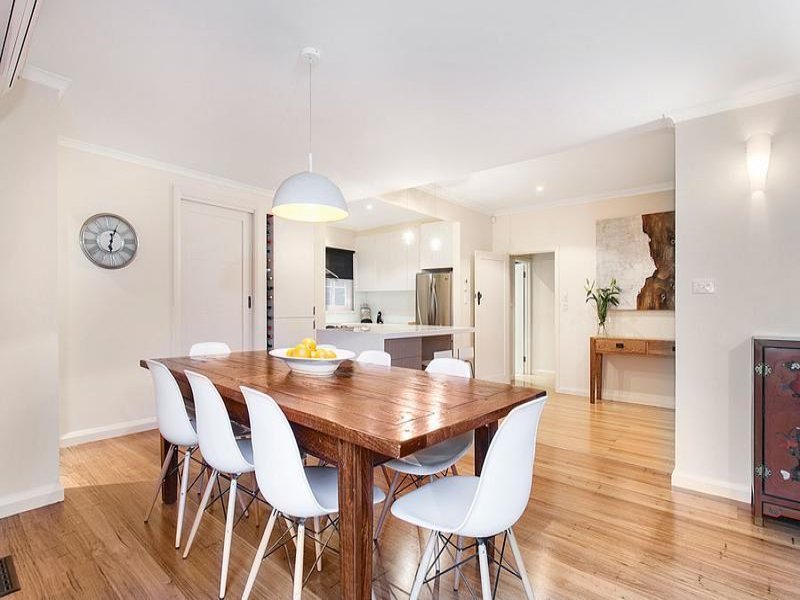 27 Brook Crescent, Box Hill South image 3