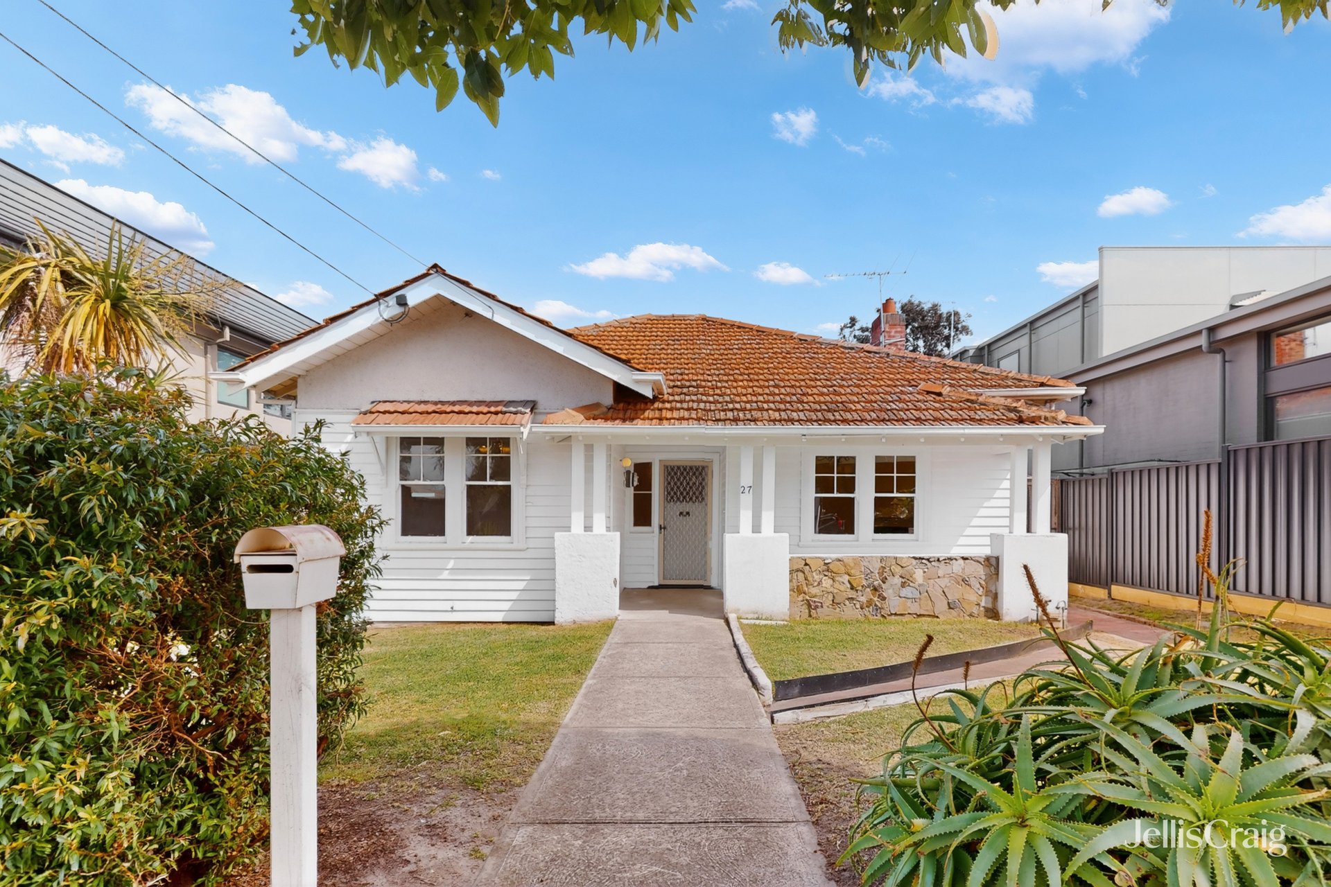 27 Buckley Street, Moonee Ponds image 1