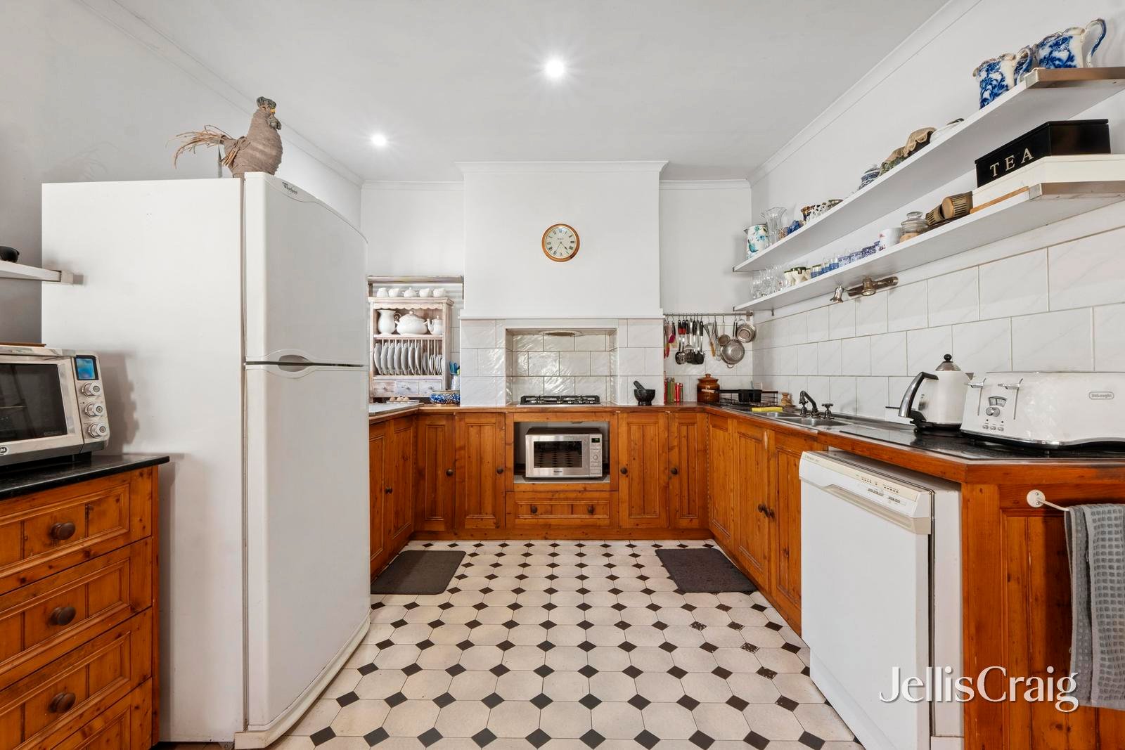 27 Campbell Street, Castlemaine image 9