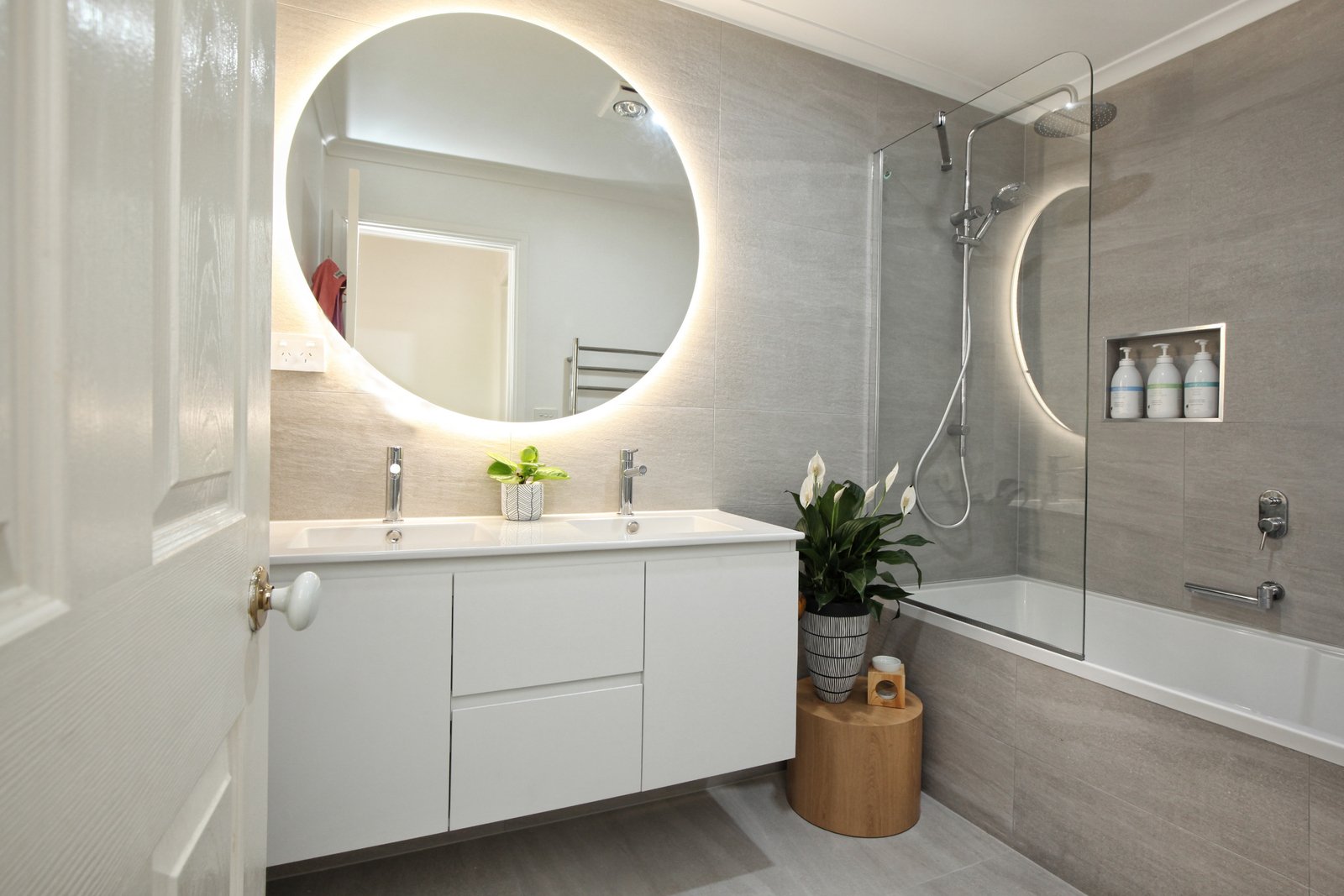 Property Gallery Thumbnail 9