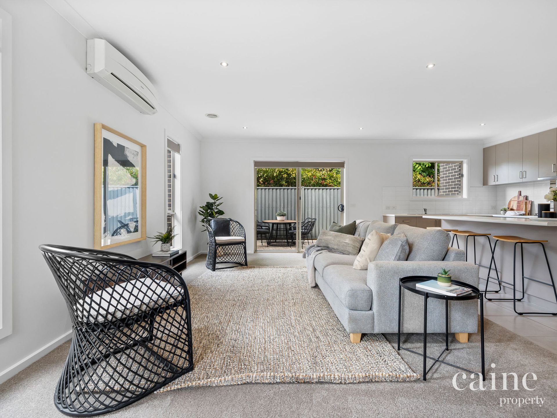 2/7 Cardigan Avenue, Alfredton image 1