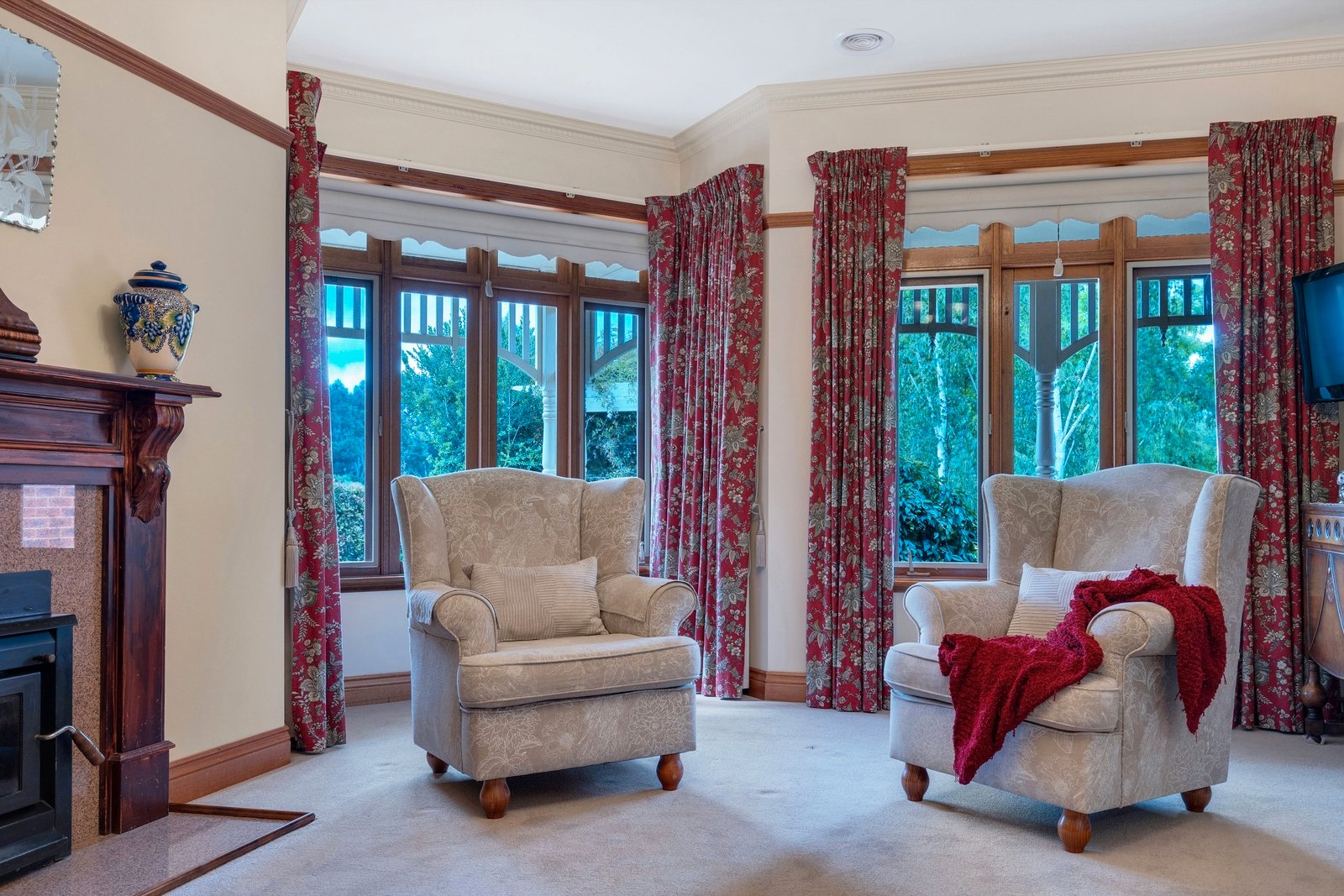 Property Gallery Thumbnail 9