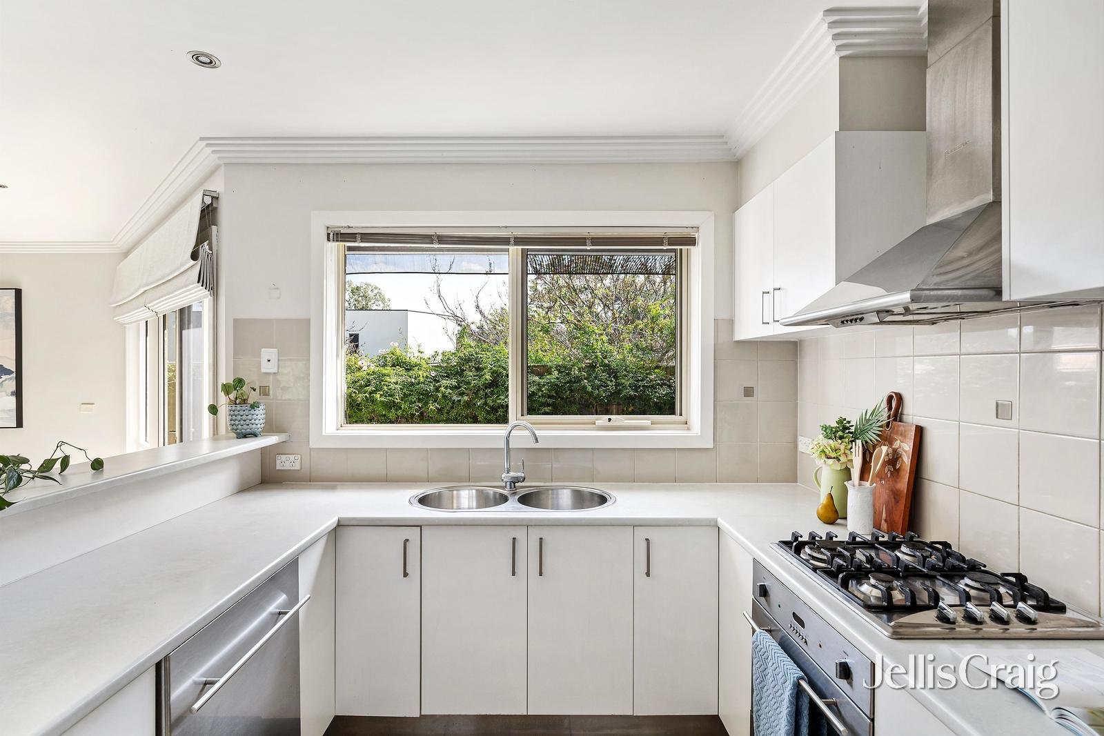 2/7 Cecil Street, Eltham image 3