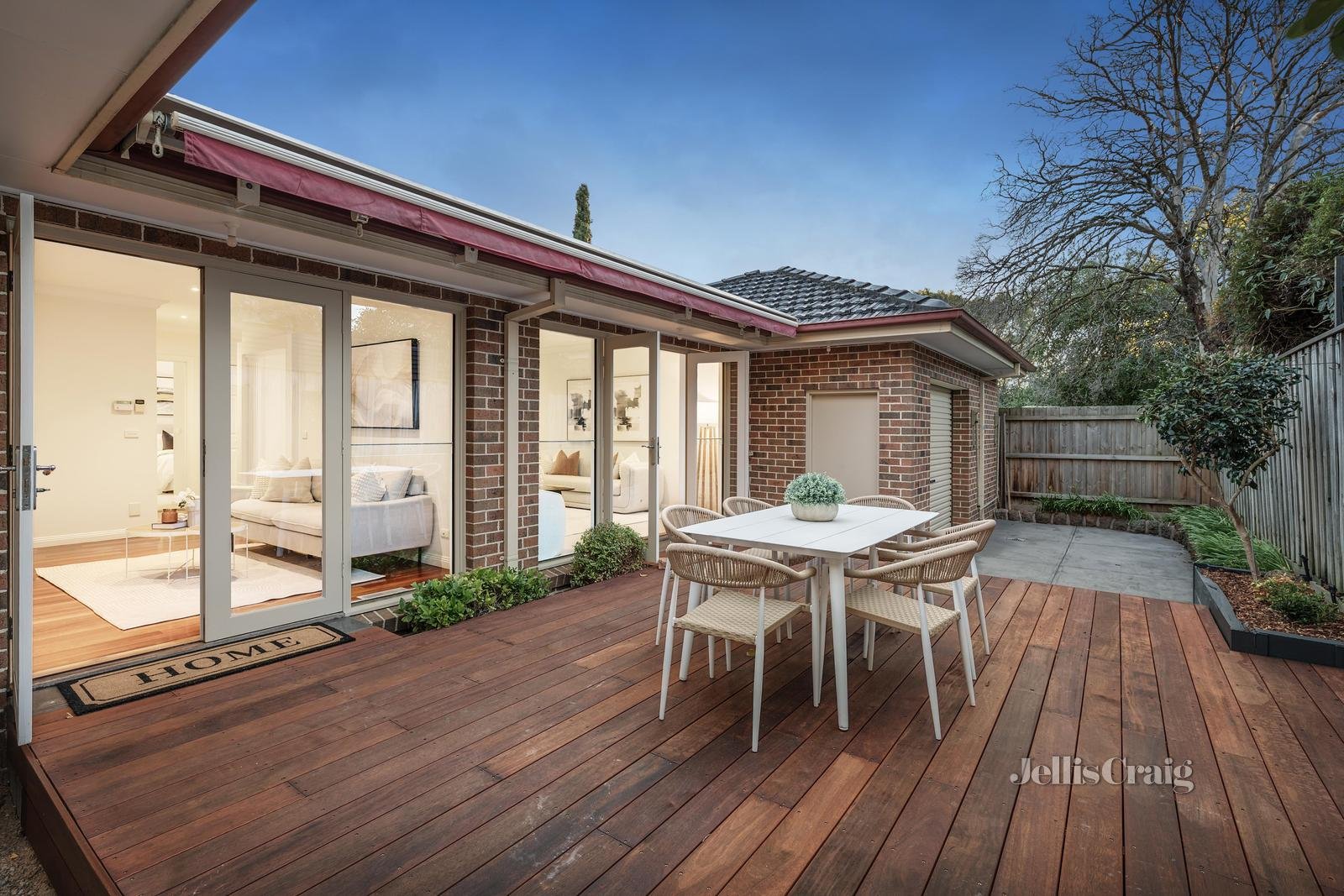 2/7 Charlton Street, Mount Waverley image 10