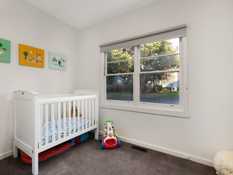 27 Cobham Road, Mitcham image 10