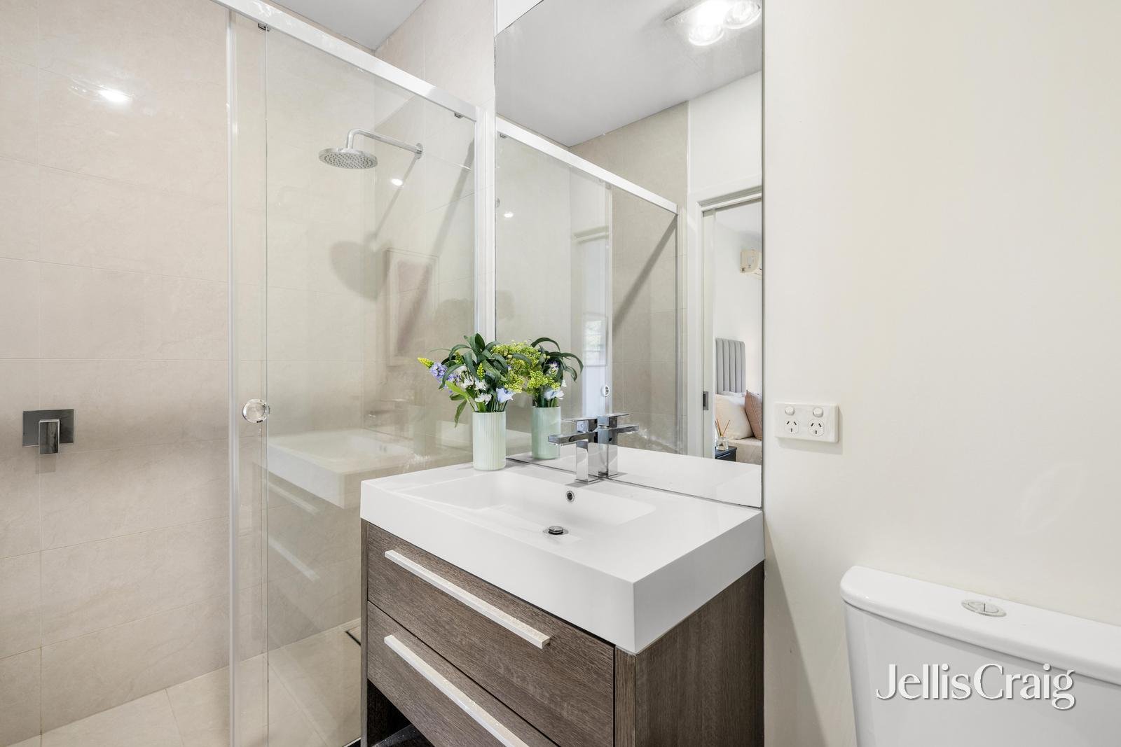 27 Cobham Street, Mitcham image 8