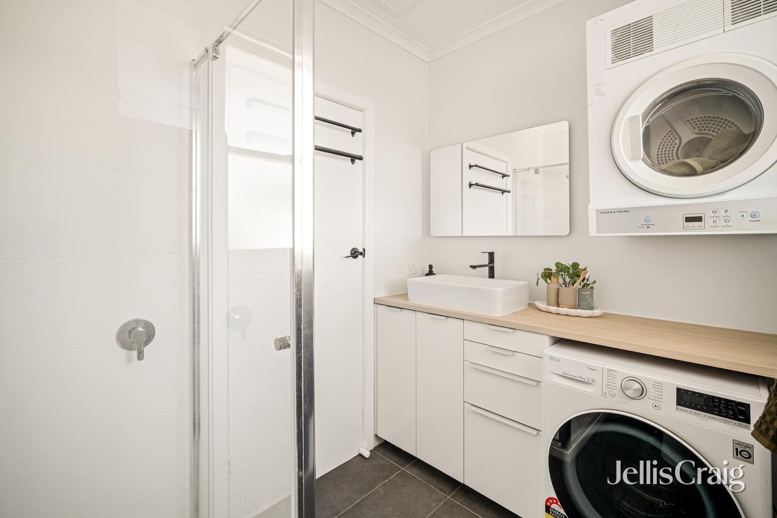 2/7 Como Parade East, Mentone image 5