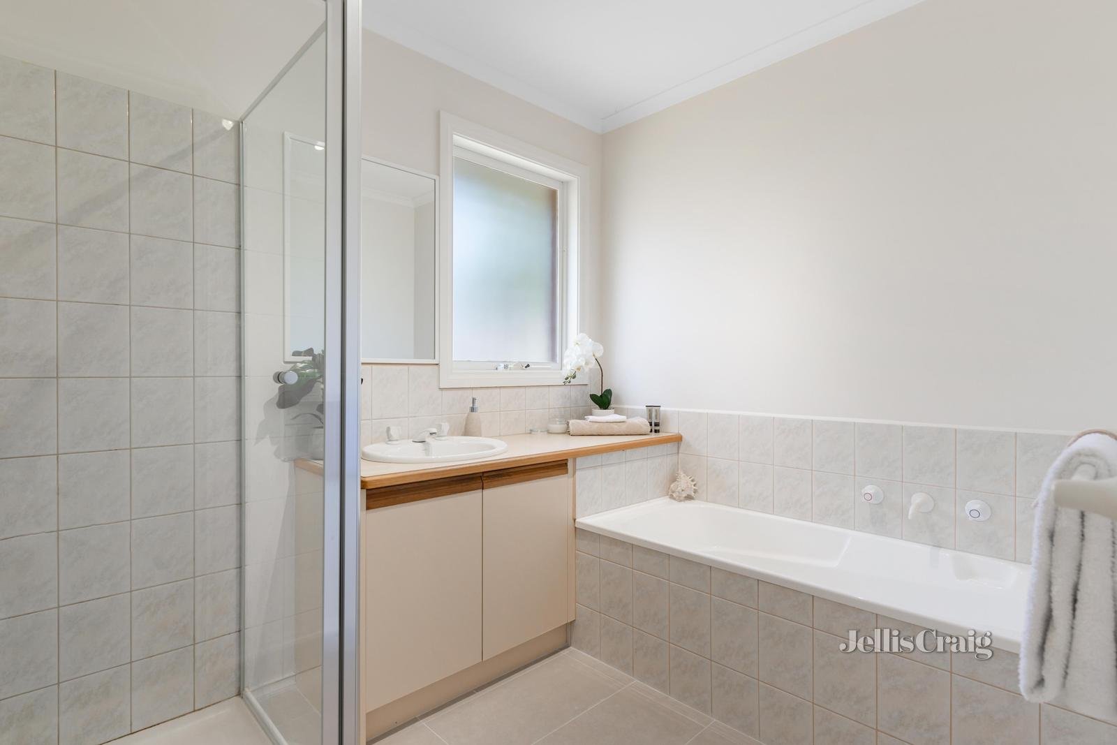 2/7 Compton Street, Mitcham image 7