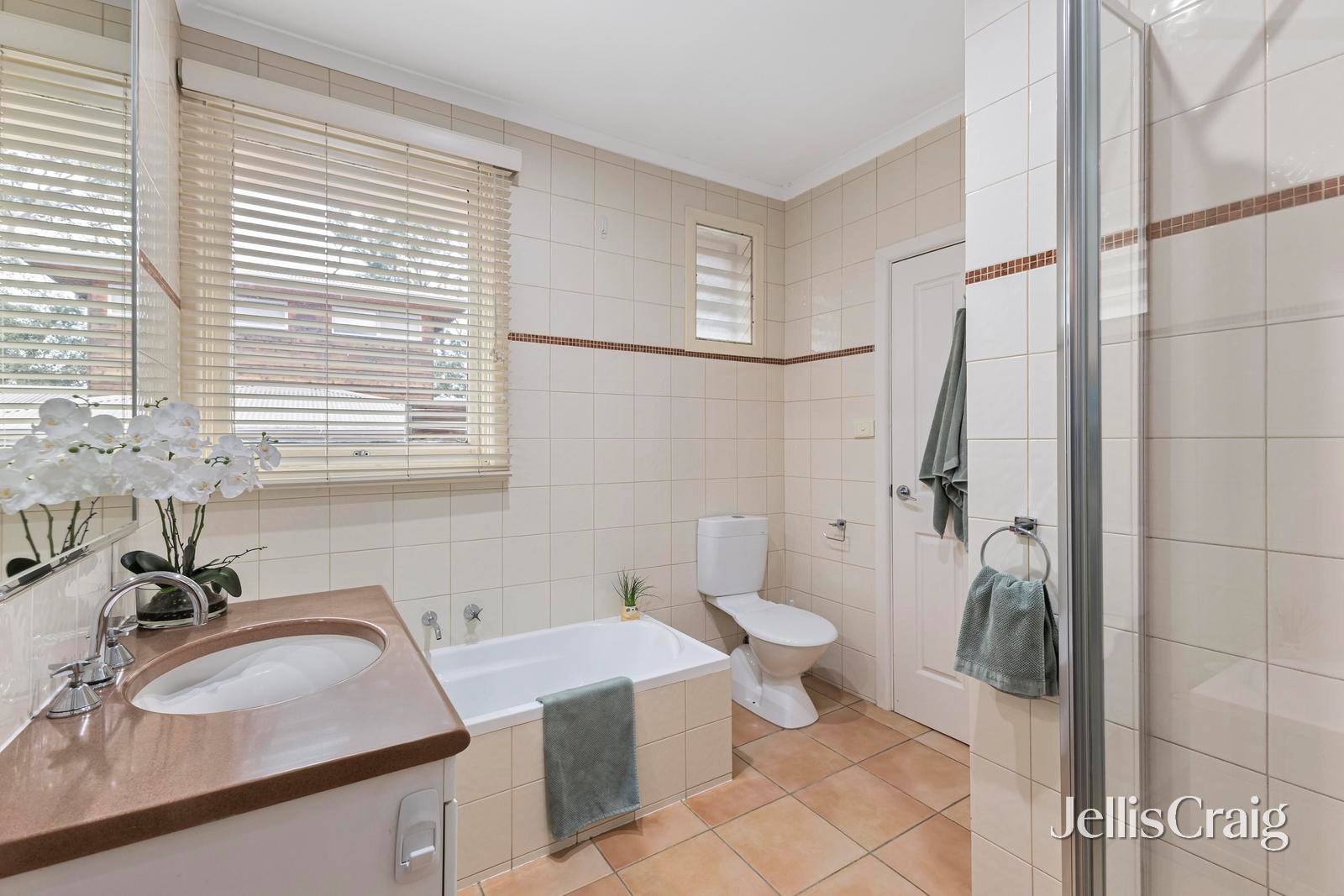 27 Coven Avenue, Heathmont image 6