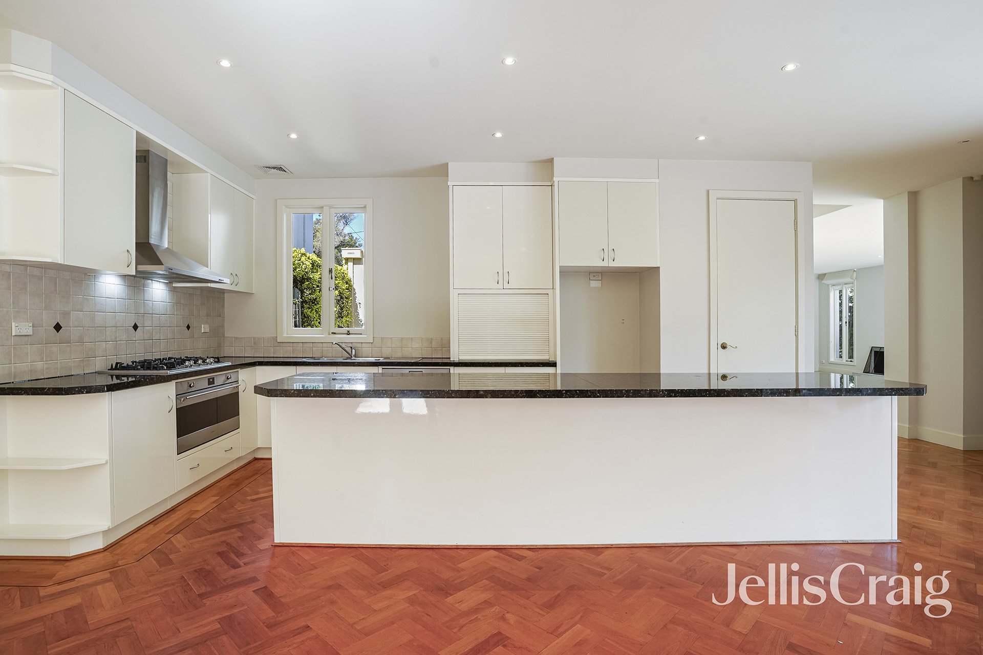 27 Cowper Street, Sandringham image 4
