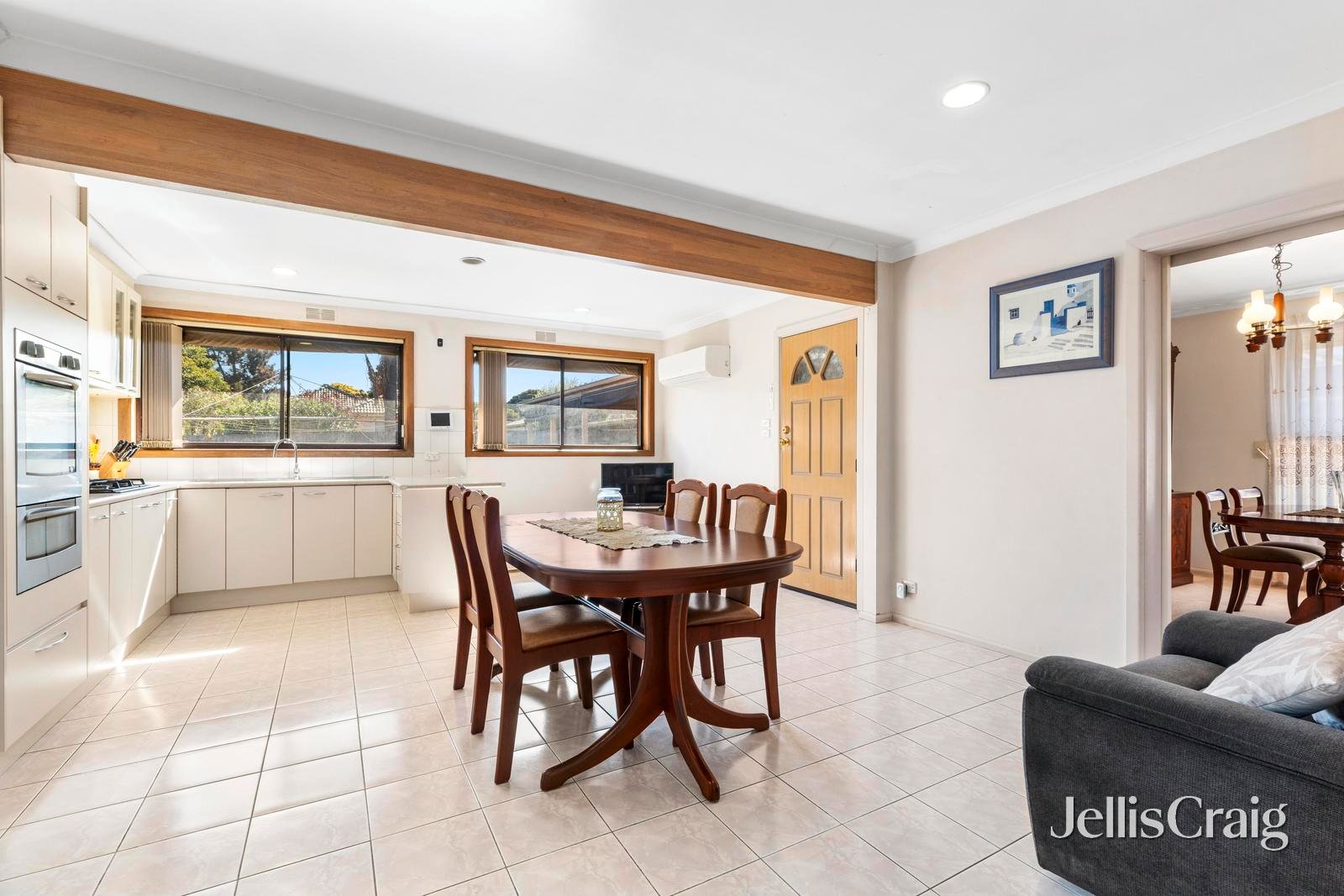 27 Cypress Avenue, Glen&nbsp;Waverley image 4