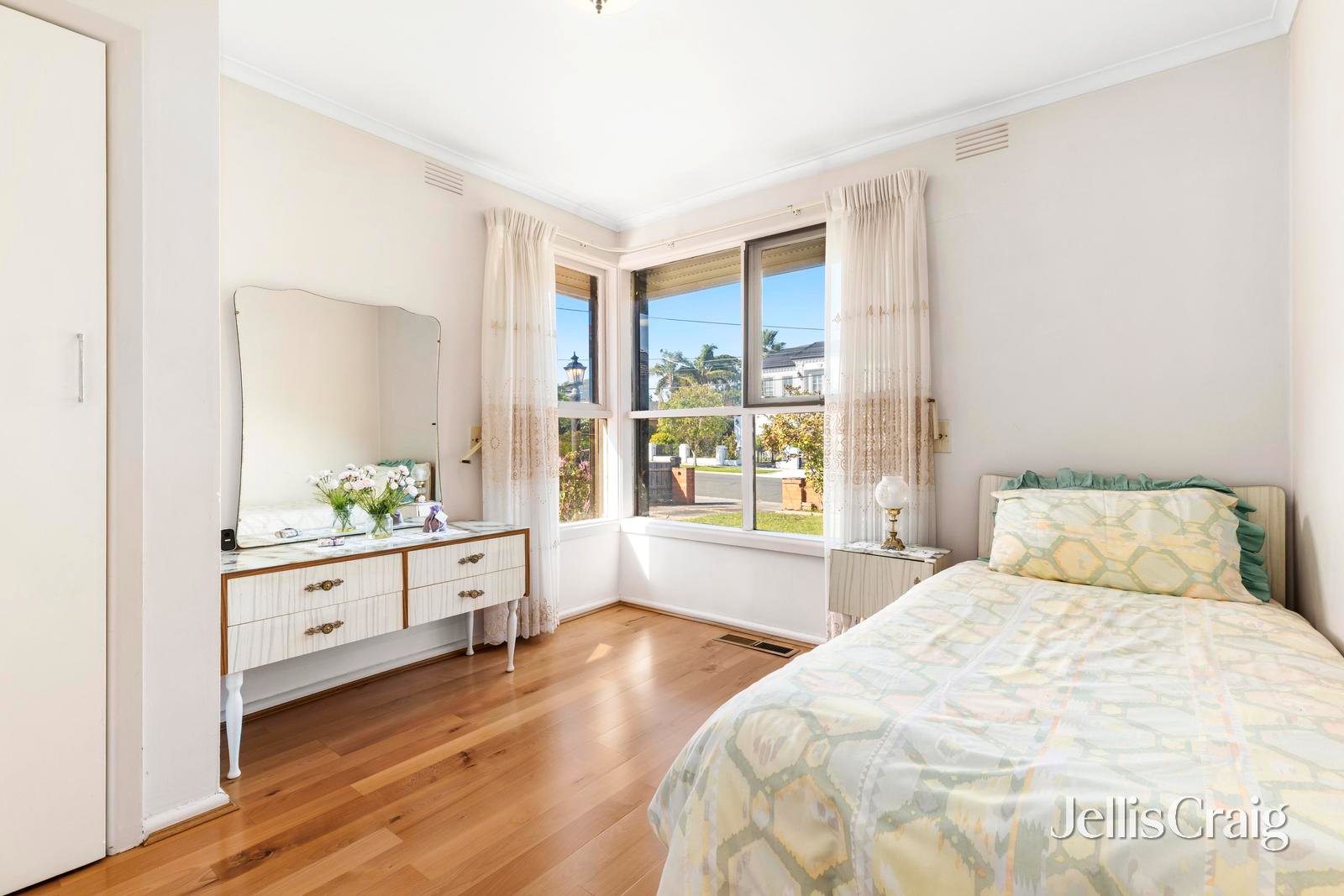 27 Cypress Avenue, Glen&nbsp;Waverley image 8