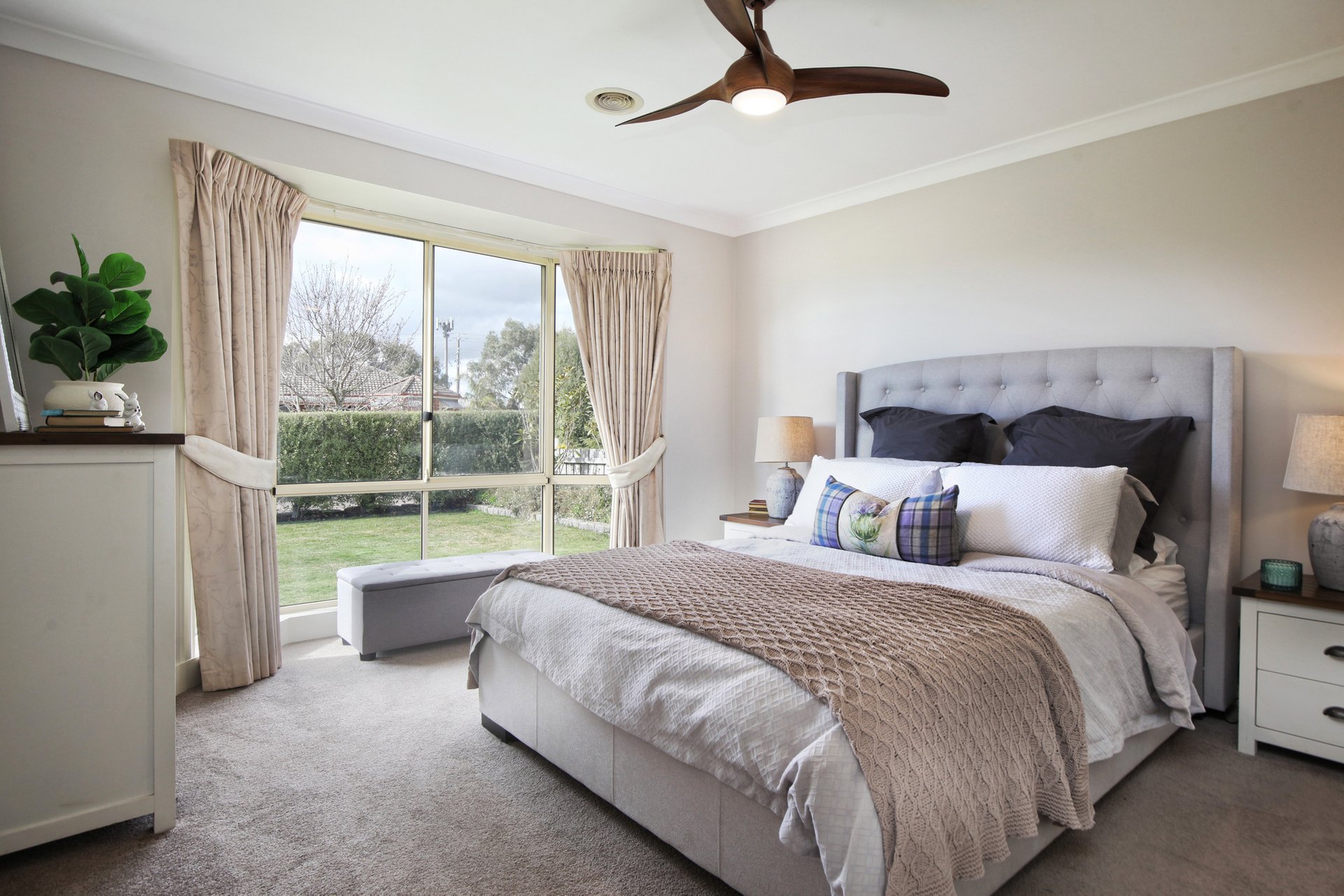 Property Gallery Thumbnail 11
