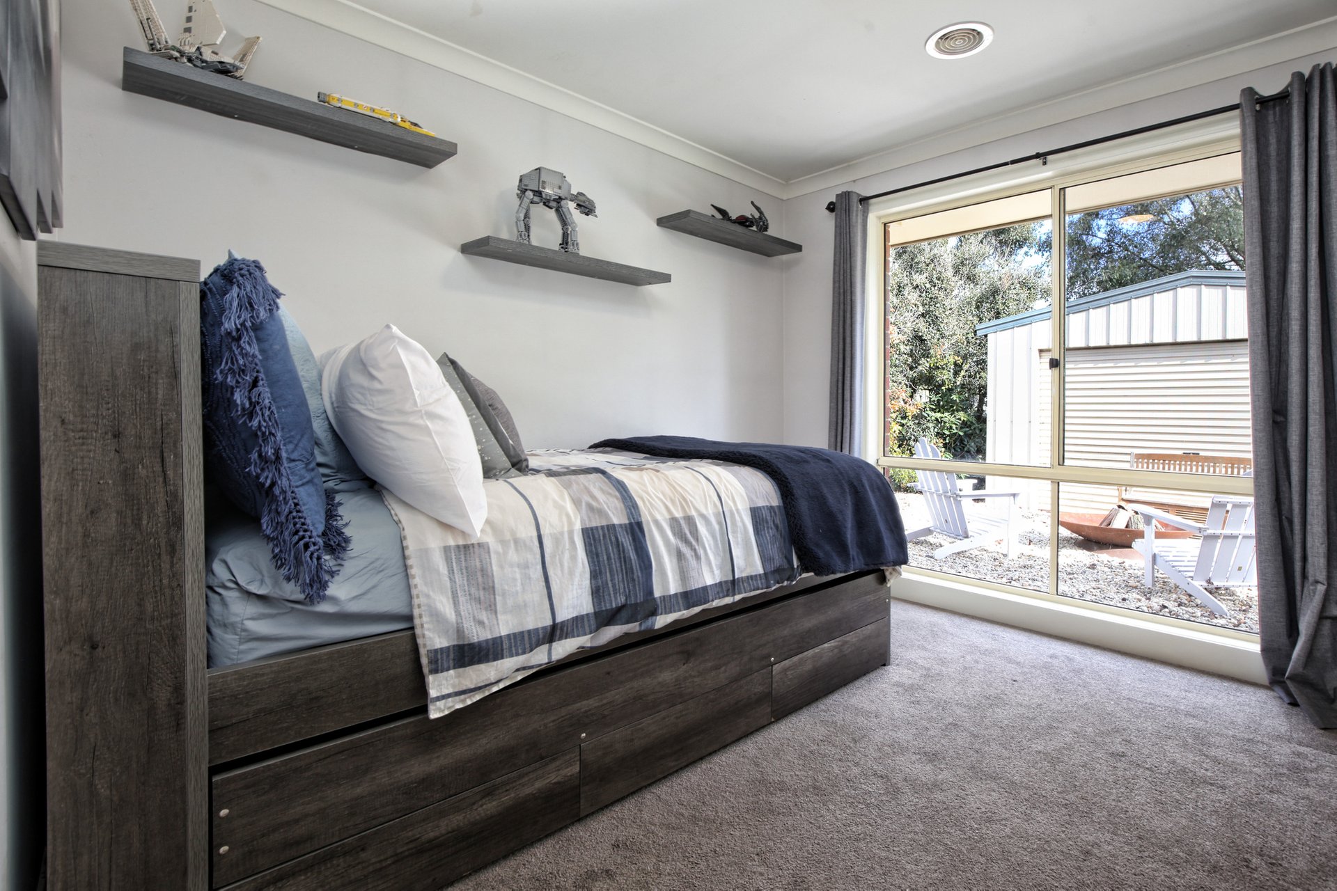 Property Gallery Thumbnail 16