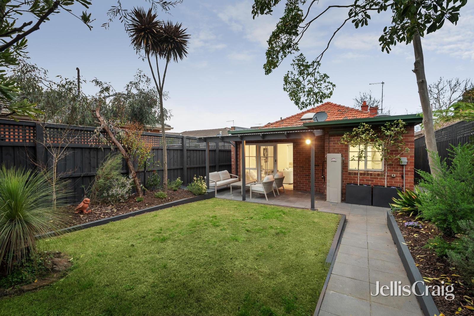 27 Davies Street, Malvern East image 13