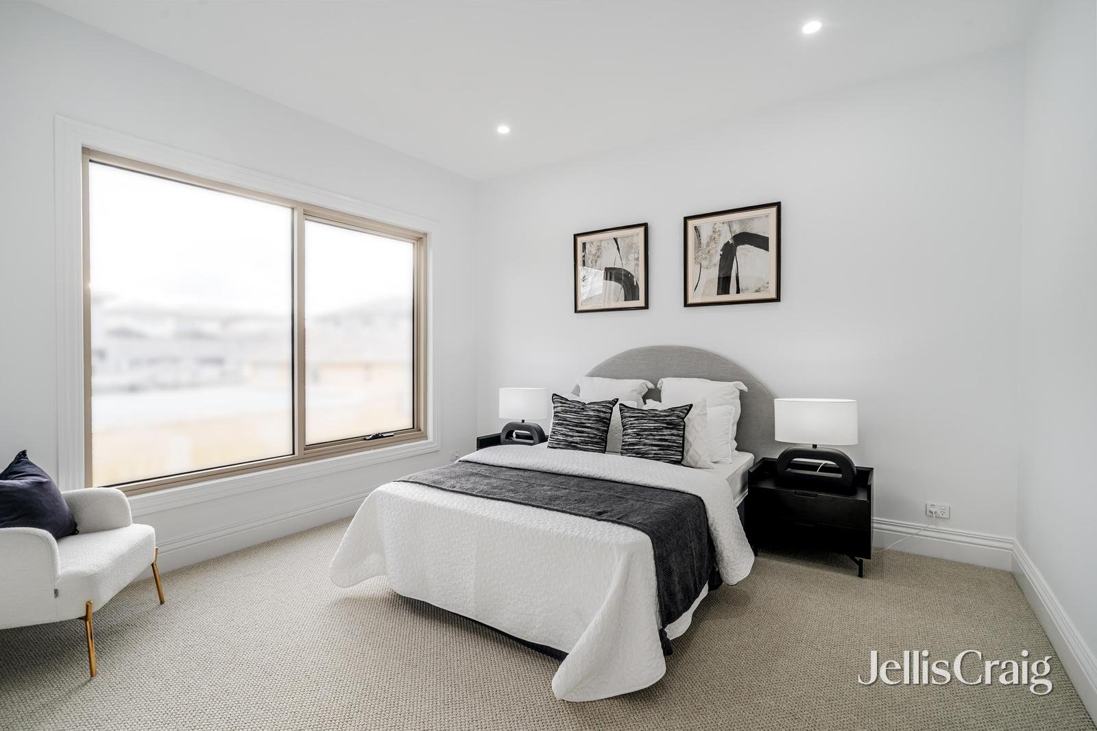 27 Delmore Crescent, Glen Waverley image 18