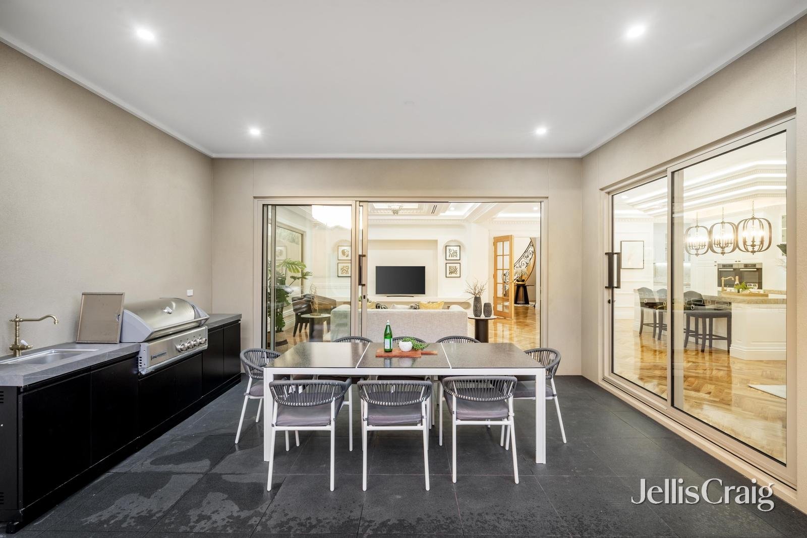 27 Delmore Crescent, Glen Waverley image 20