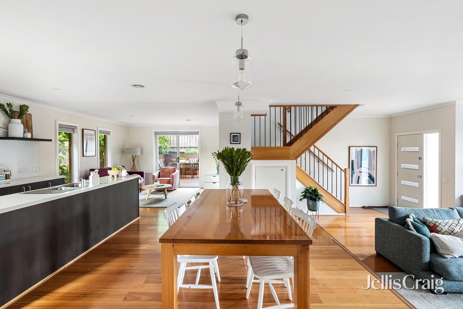 2/7 Diamond Views Drive, Diamond Creek image 2