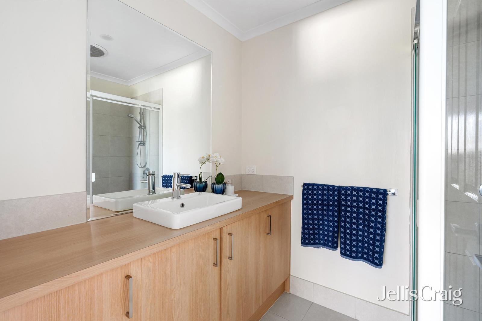 2/7 Diamond Views Drive, Diamond Creek image 9